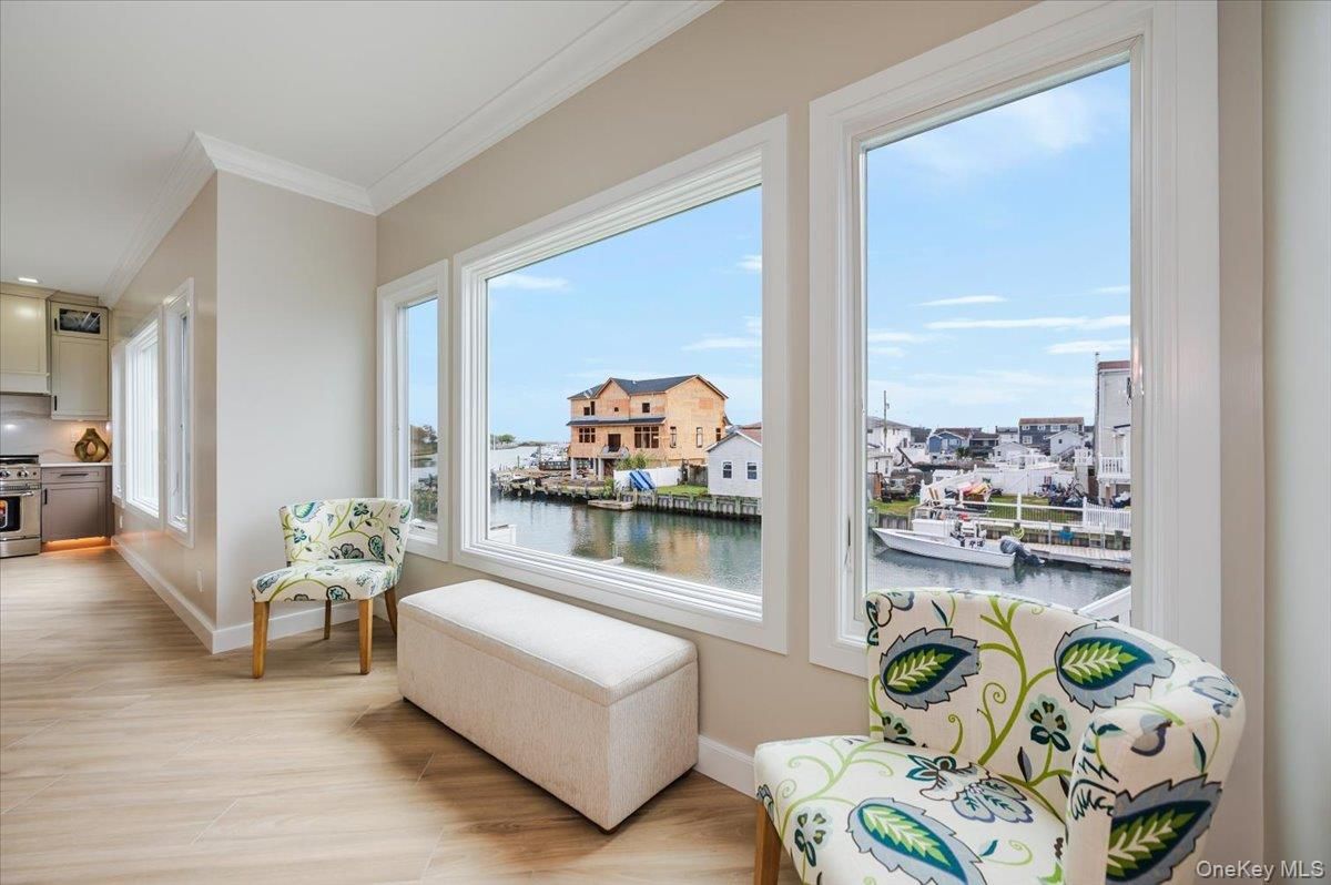 Interior, Recessed Lighting, Water, Wood Texture Flooring