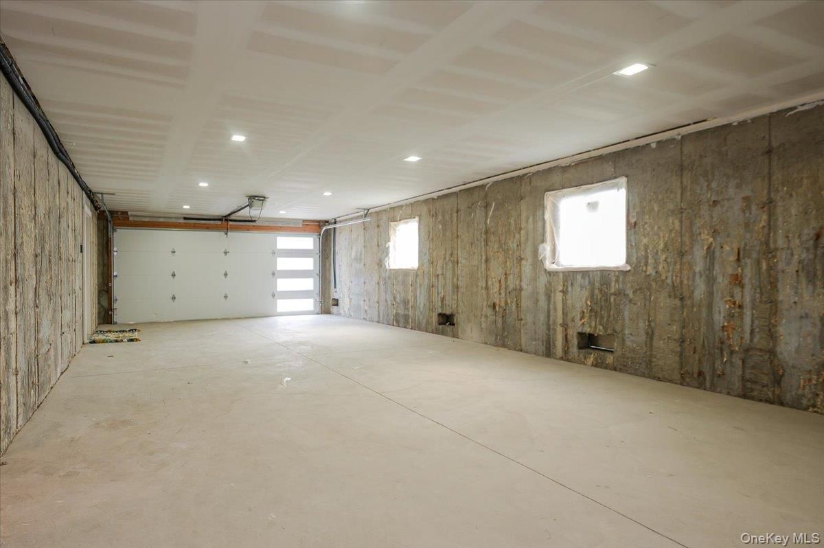 Garage, Interior, Recessed Lighting
