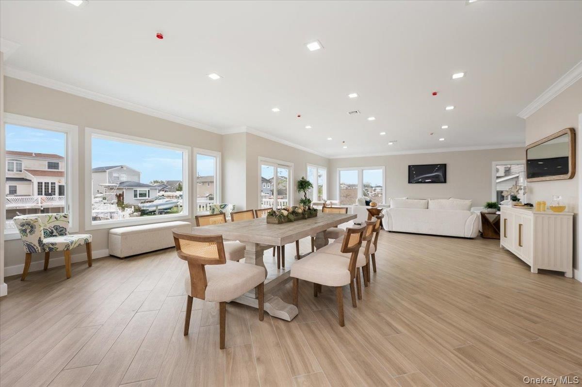 Dining room, Interior, Living room, Recessed Lighting, Wood Texture Flooring