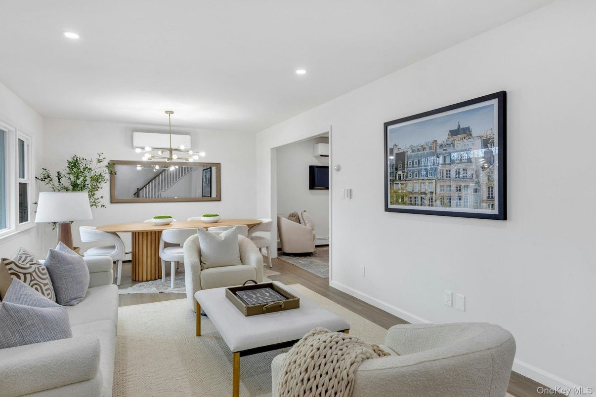 Dining room, Interior, Living room, Pendant Lights, Recessed Lighting, Wood Texture Flooring