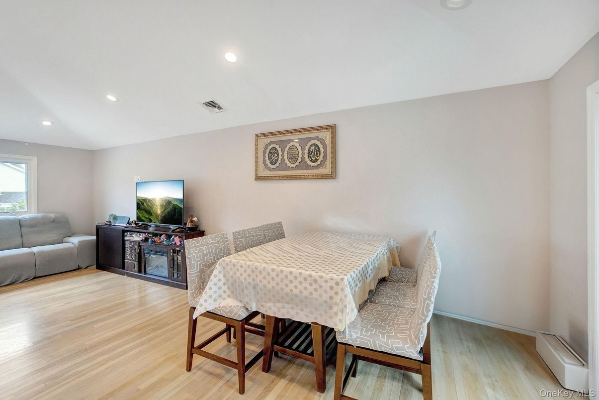 Dining room, Interior, Recessed Lighting, Wood Texture Flooring
