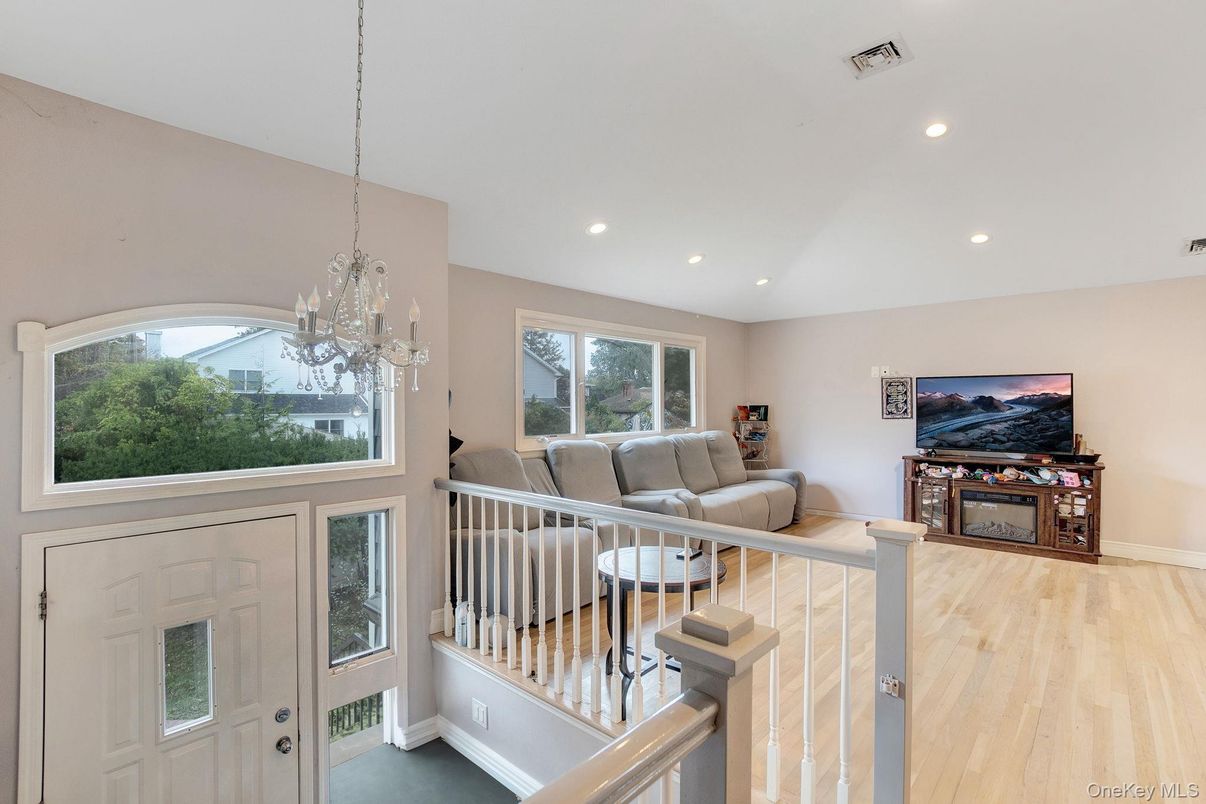 Chandelier, Interior, Living room, Recessed Lighting, Wood Texture Flooring