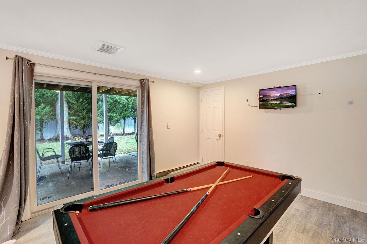 Billiard Table, Game Room, Interior, Recessed Lighting, Wood Texture Flooring