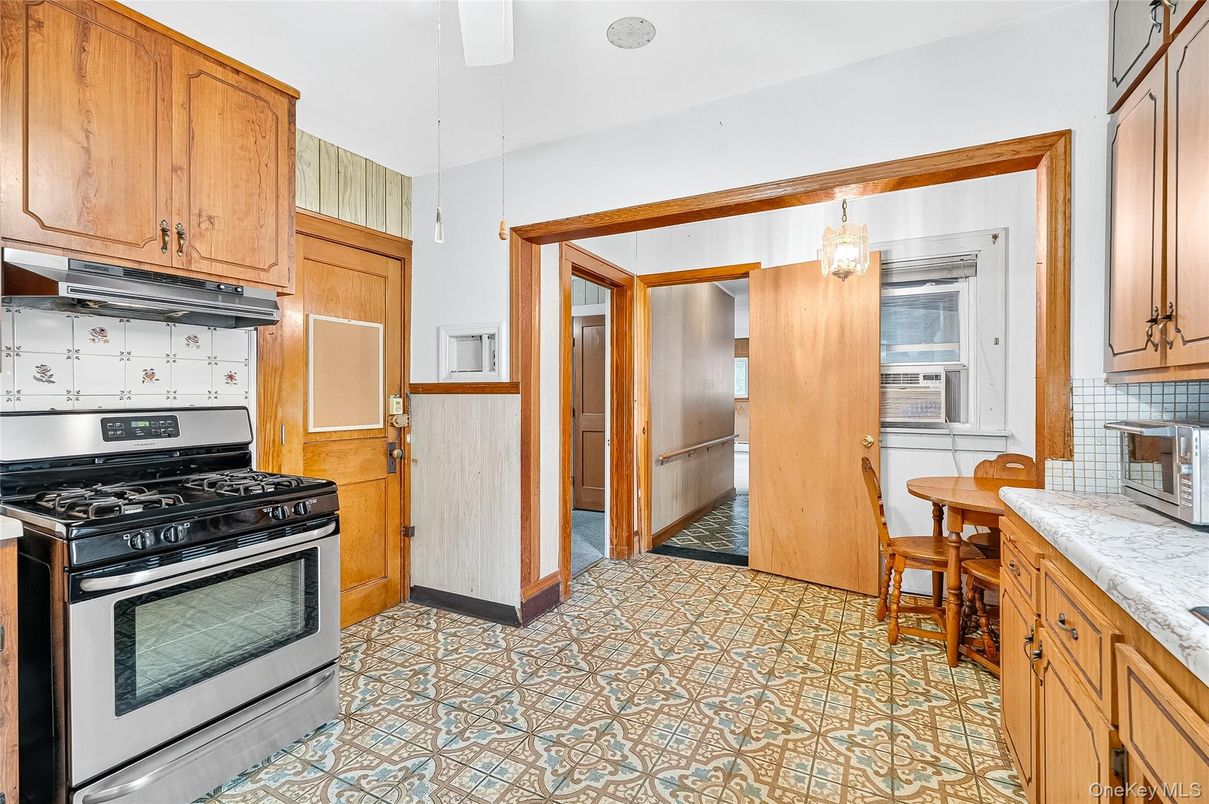 Interior, Kitchen, Tile Countertops