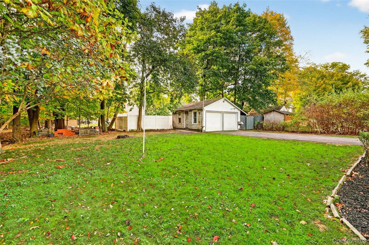 Backyard, Detached Garage, Exterior