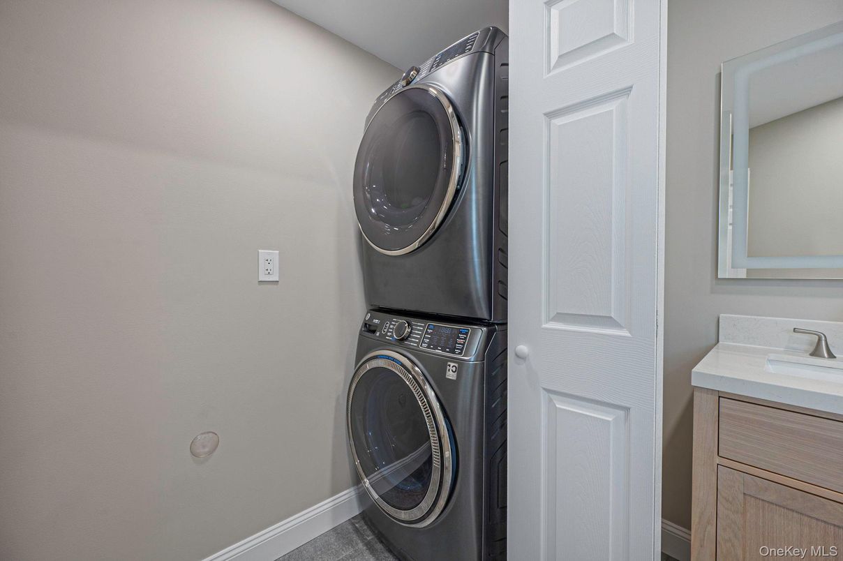Interior, Utility Closets, Washer