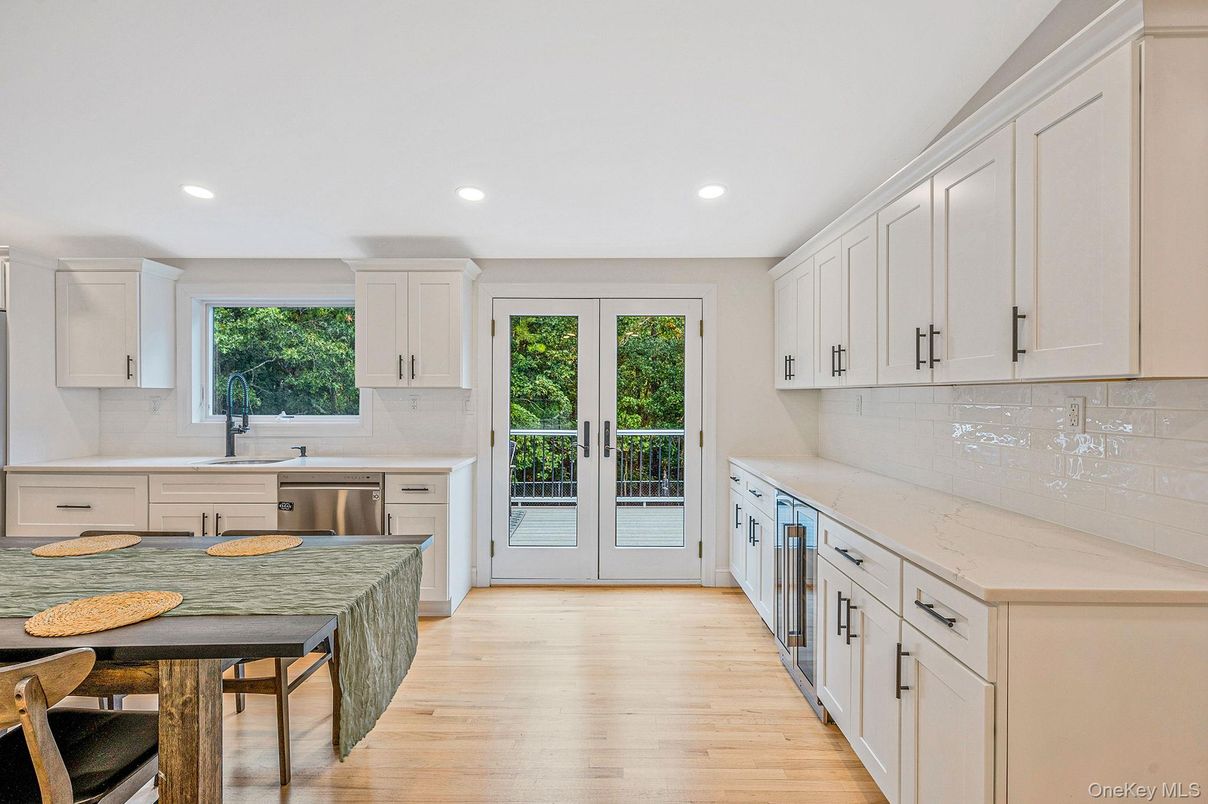 Dining room, Interior, Kitchen, Recessed Lighting, Stainless Steel Appliances, Wood Texture Flooring