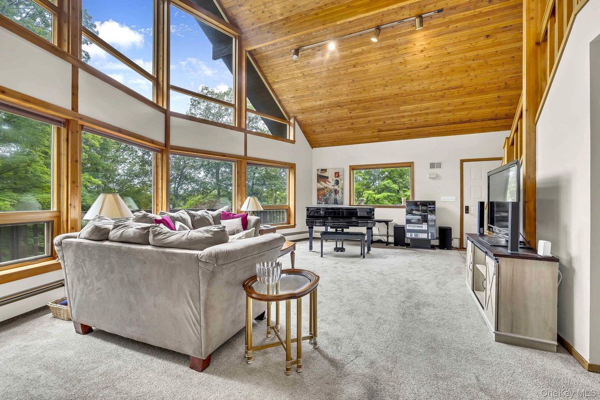 Interior, Living room, Piano, Wooden Ceilings