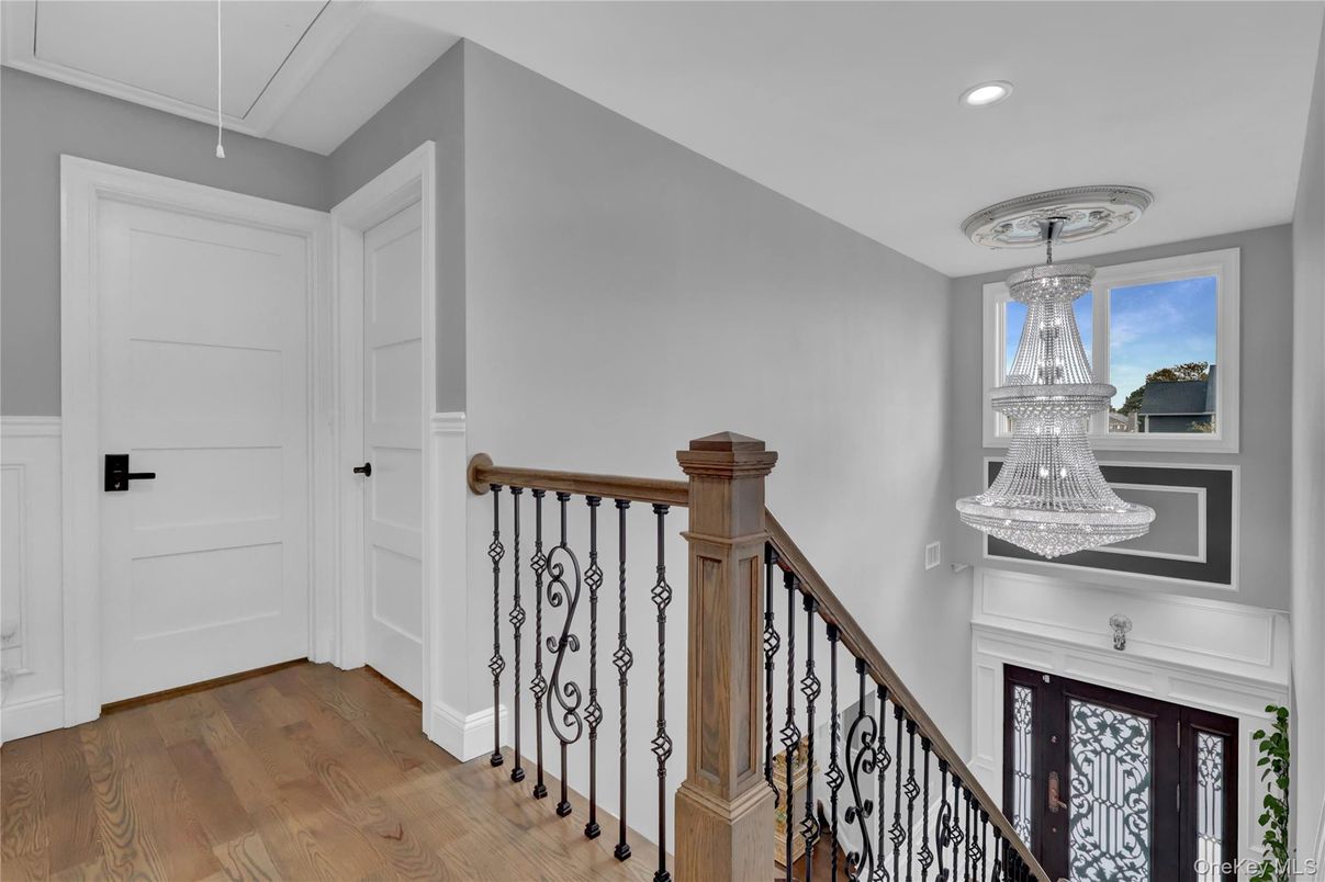Chandelier, Interior, Recessed Lighting, Wood Texture Flooring