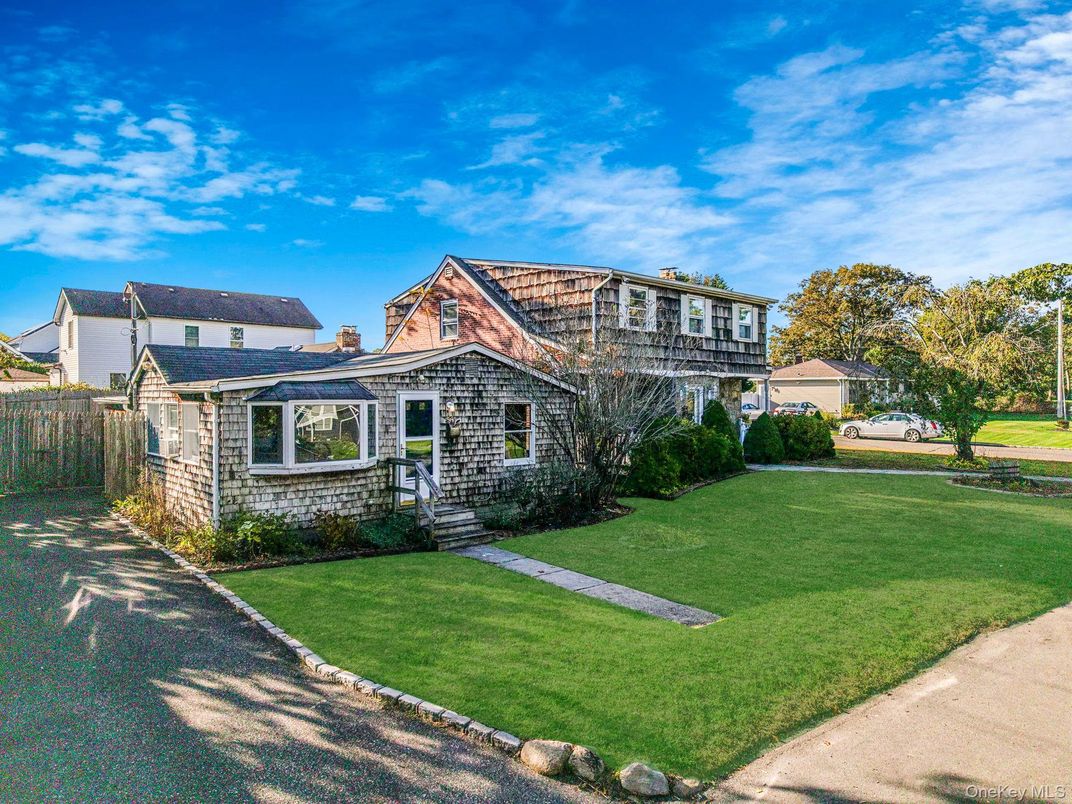 Backyard, Exterior, Facade, Cape Cod