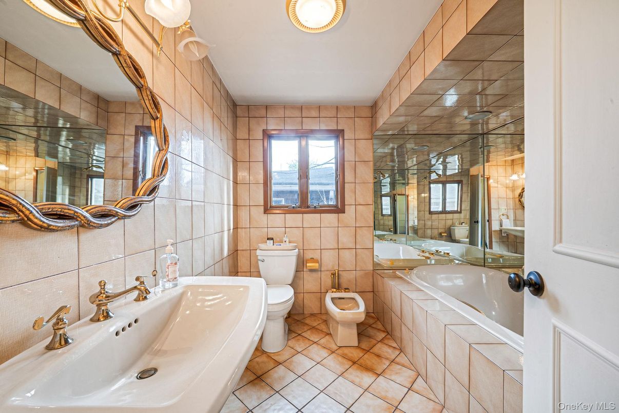 Bathroom, Dual Sink Vanities, Glass Shower, Interior