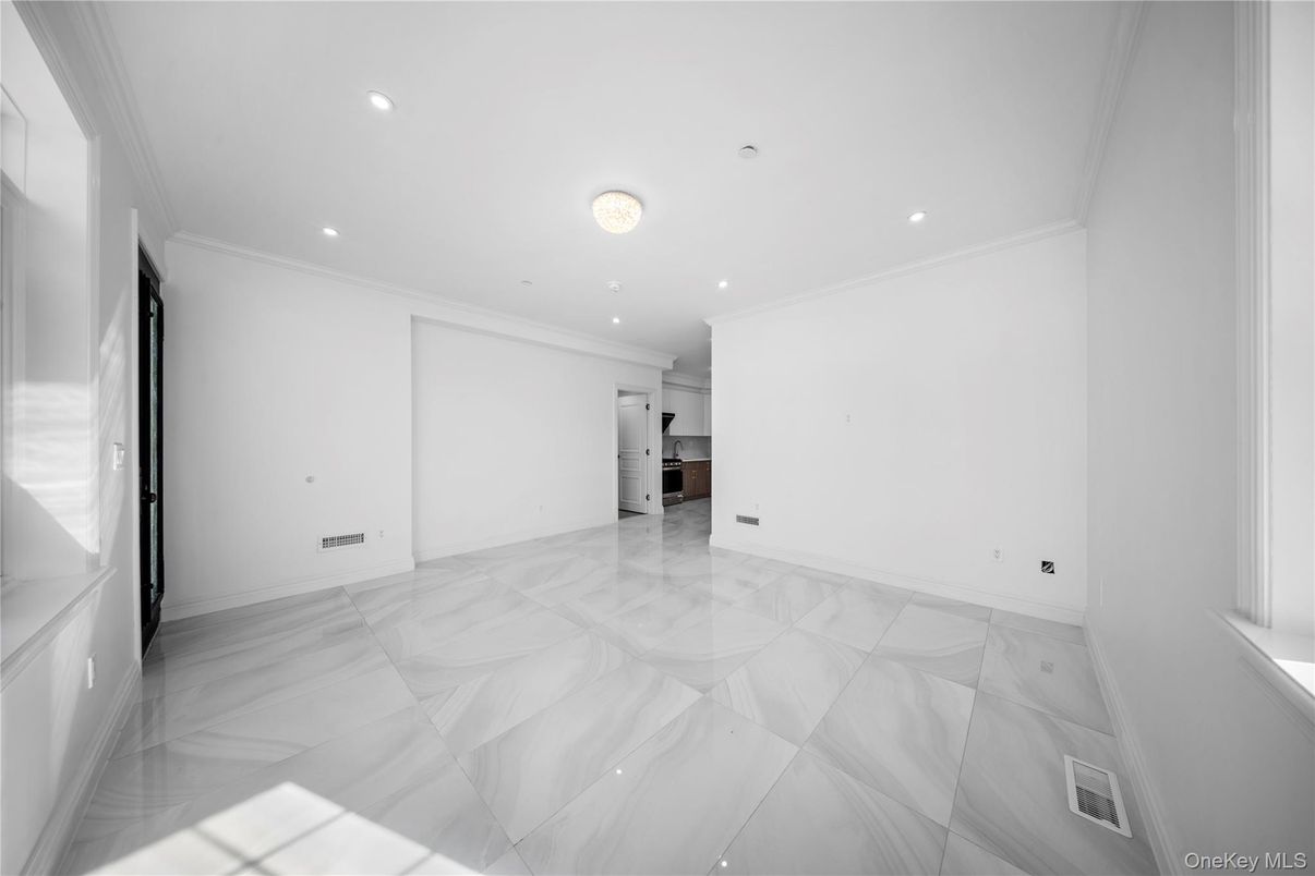 Empty room, Interior, Marble, Recessed Lighting