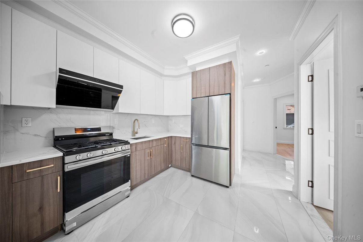 Interior, Kitchen, Marble, Marble Walls, Recessed Lighting, Stainless Steel Appliances