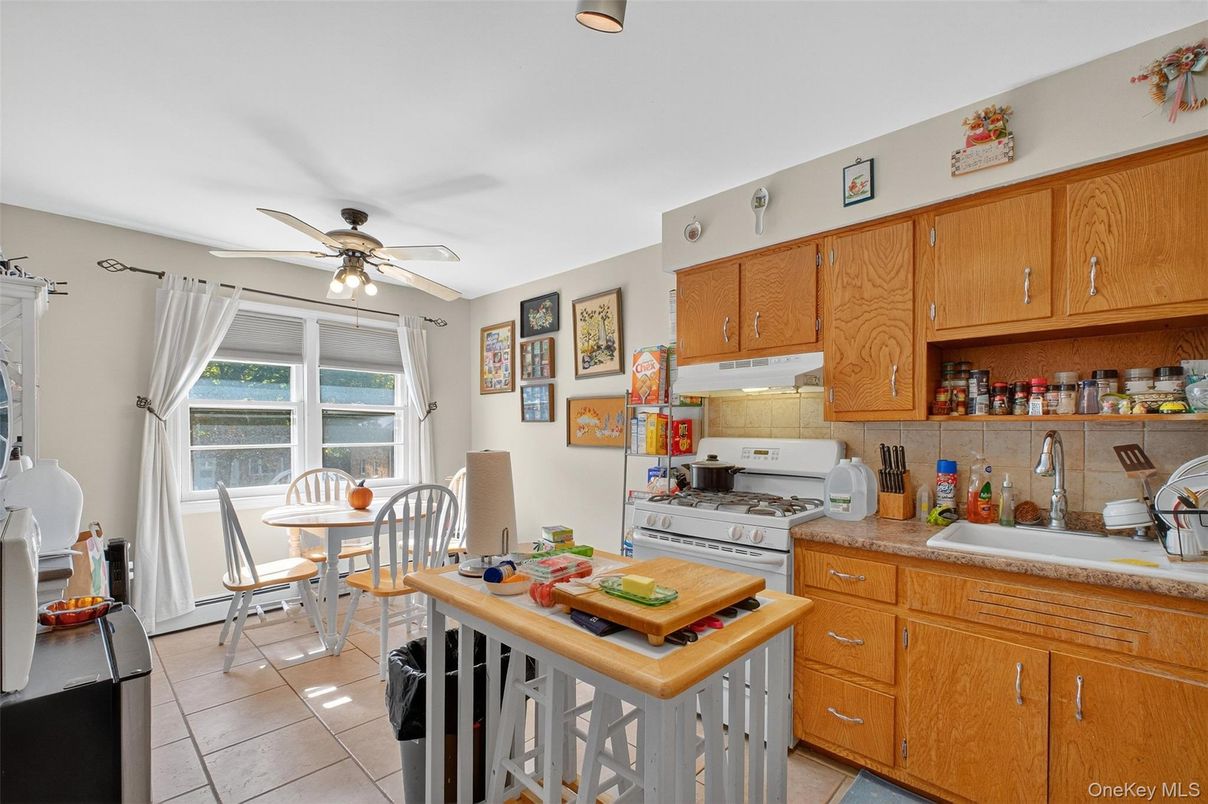 Dining room, Interior, Kitchen