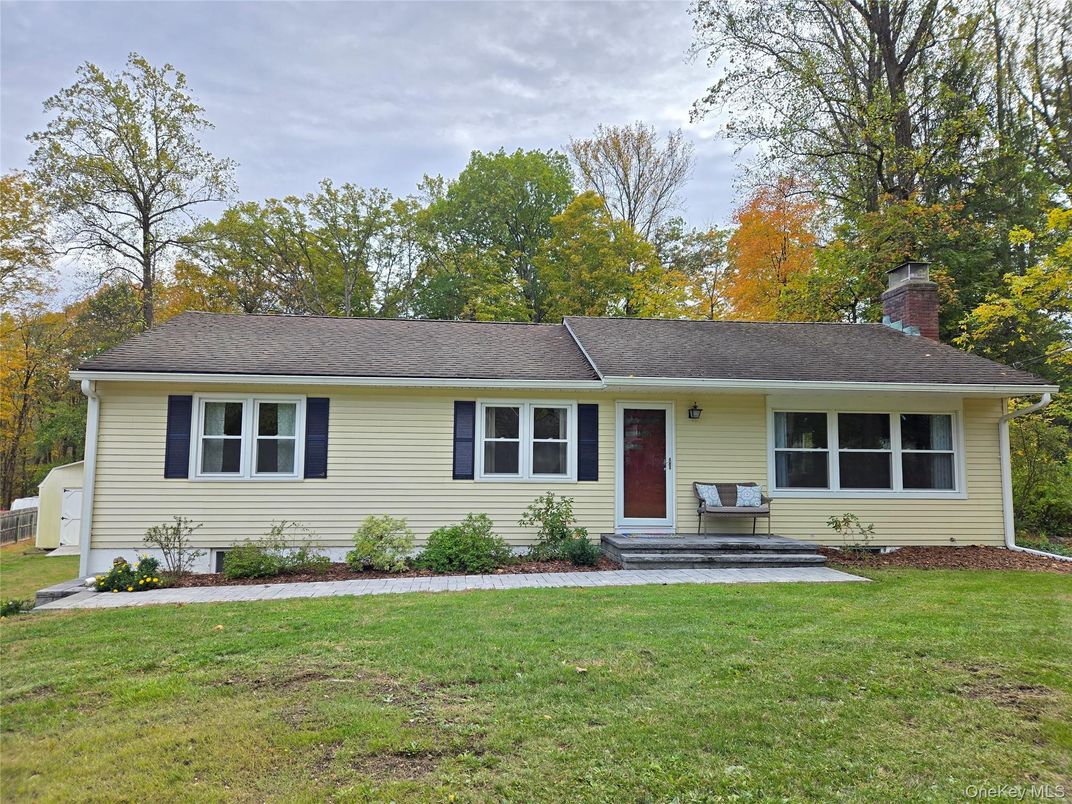 Backyard, Exterior, Facade, Ranch