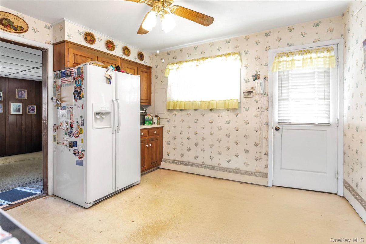 Empty room, Interior, Kitchen
