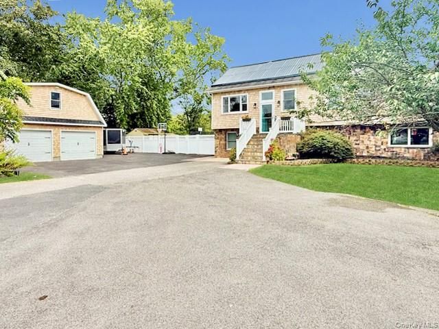 Backyard, Detached Garage, Exterior, Solar Panels