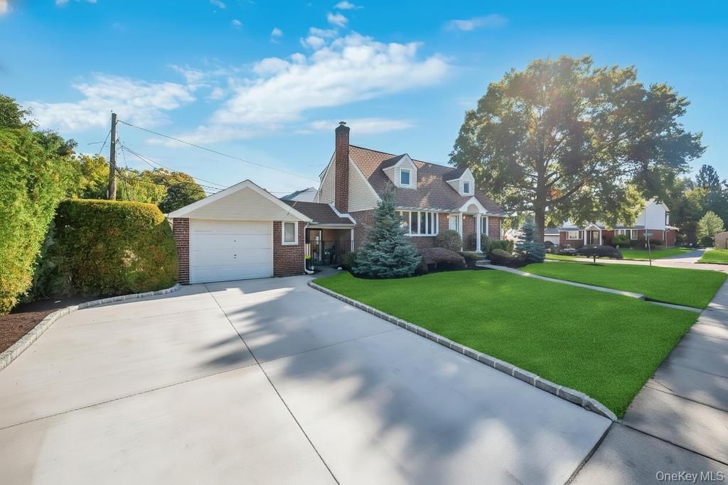 Detached Garage, Exterior, Facade, Brick Facade, Cape Cod