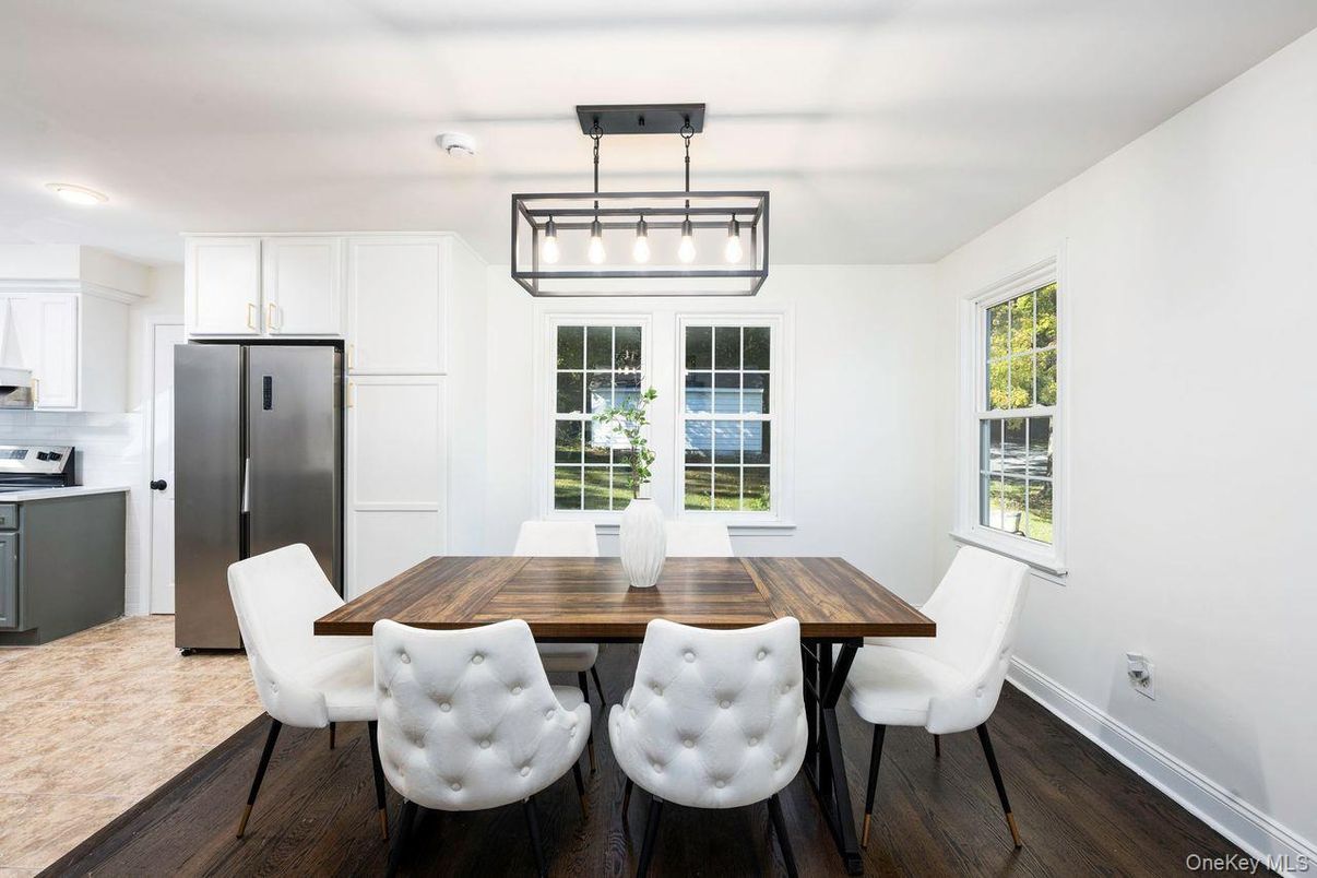 Dining room, Interior, Kitchen, Recessed Lighting, Stainless Steel Appliances, Wood Texture Flooring