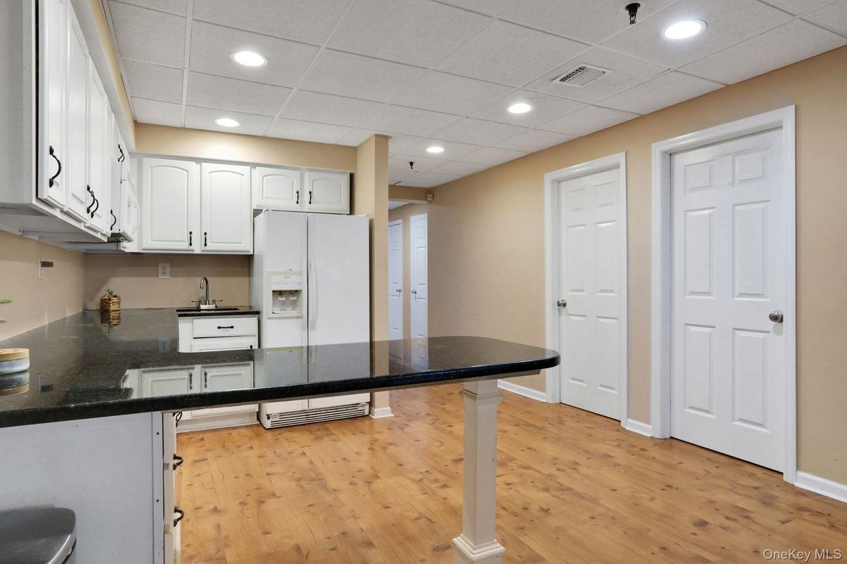 Interior, Kitchen, Recessed Lighting, Wood Texture Flooring