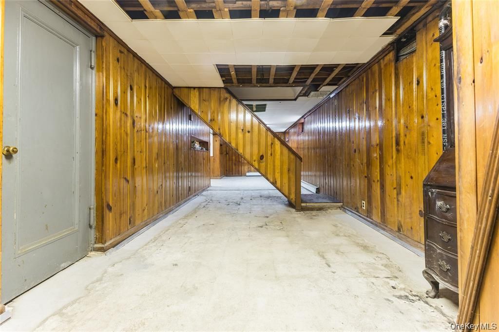 Interior, Wooden Walls