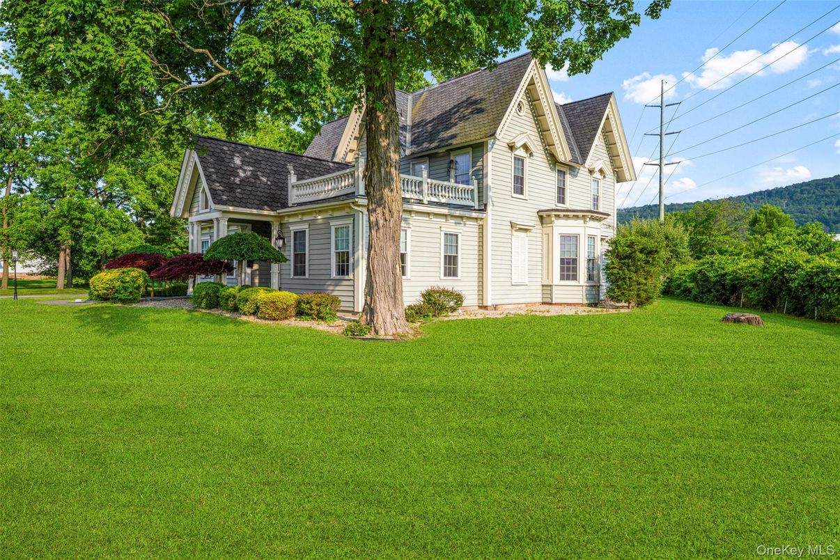 Backyard, Exterior, Facade, Tudor Revival