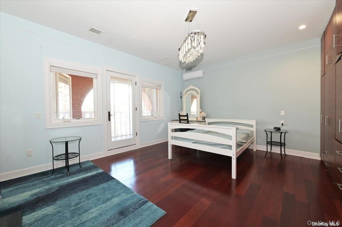 Chandelier, Dining room, Interior, Recessed Lighting, Wood Texture Flooring