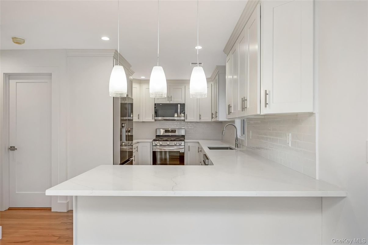 Interior, Kitchen, Pendant Lights, Recessed Lighting, Stainless Steel Appliances, Wood Texture Flooring