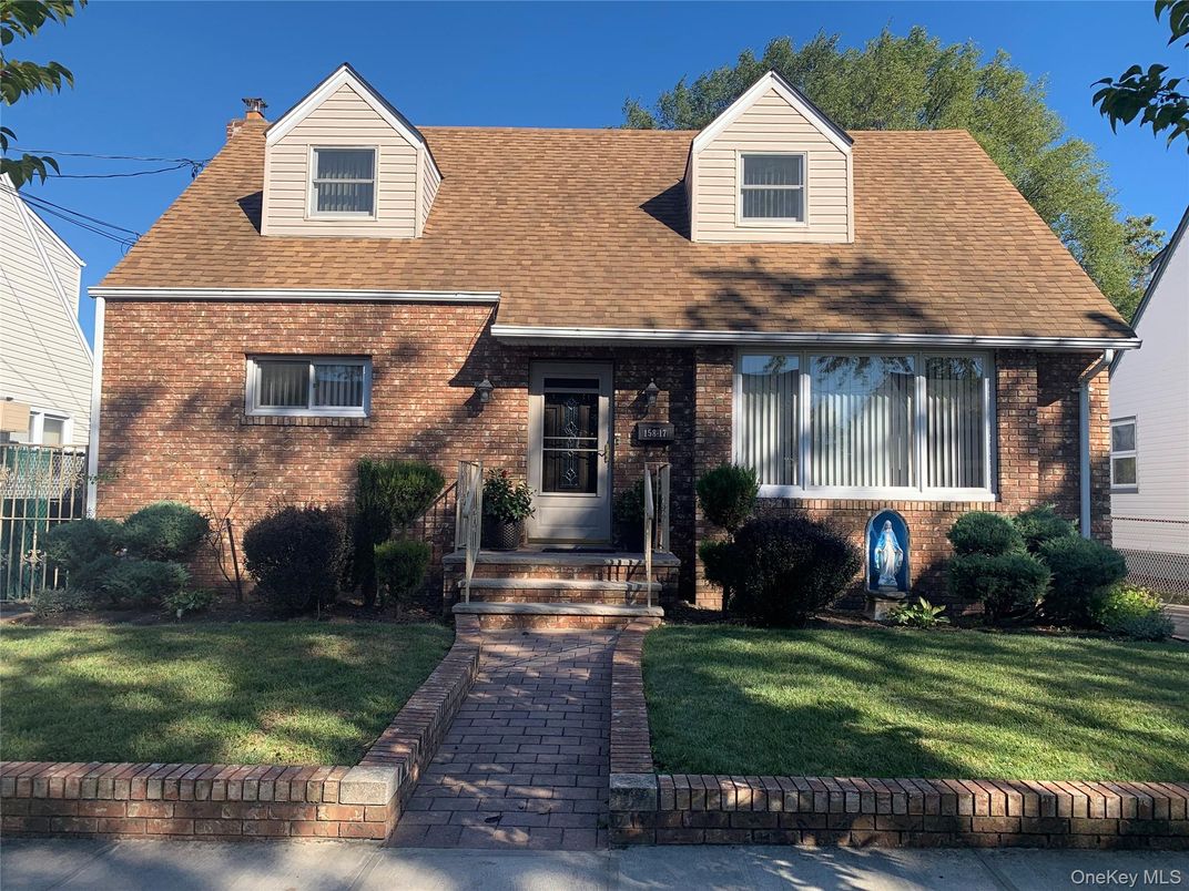 Exterior, Facade, Brick Facade, Cape Cod
