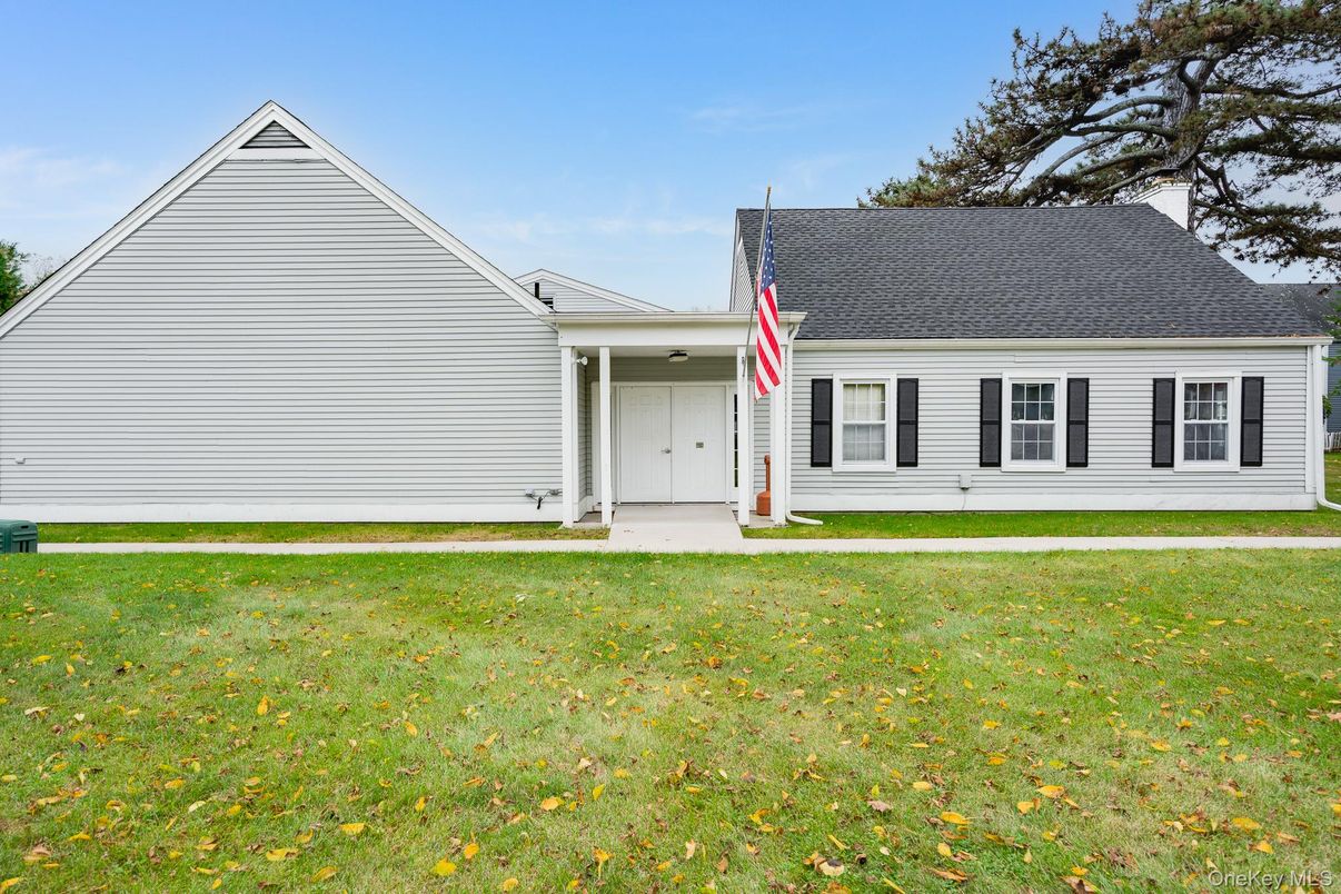 Exterior, Facade, Cape Cod