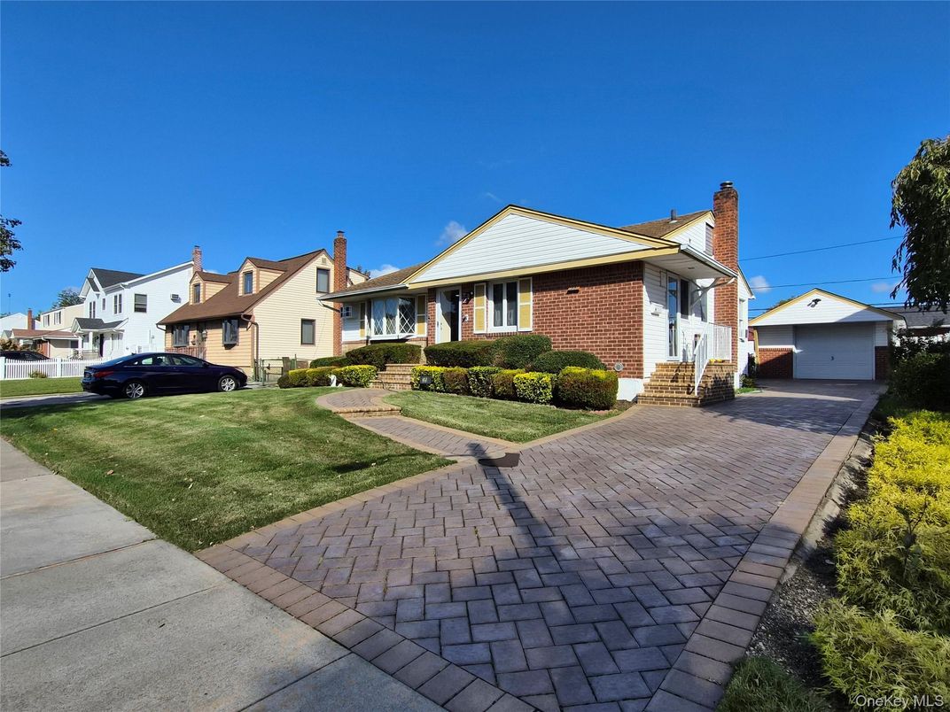 Detached Garage, Exterior, Facade, Brick Facade, Spanish Mediterranean