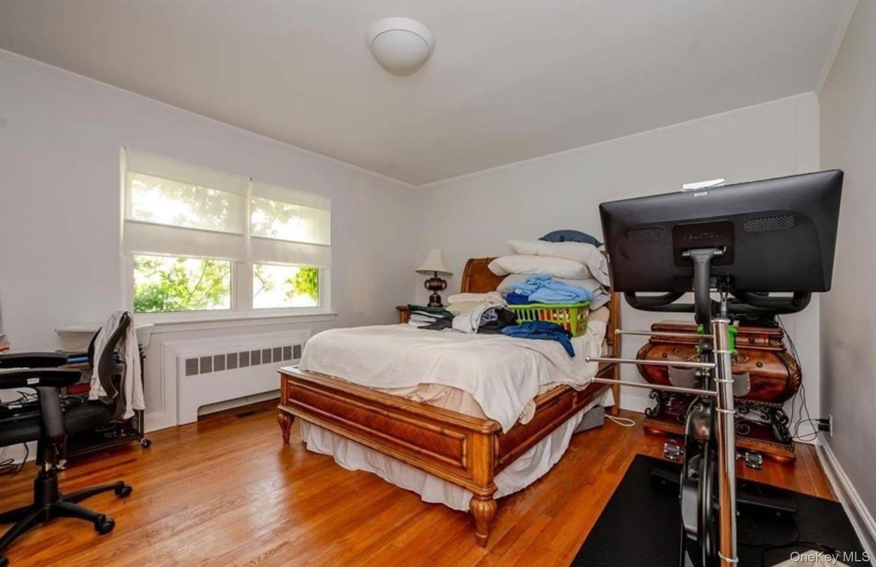 Bedroom, Fitness Equipment, Home Office, Interior, Wood Texture Flooring