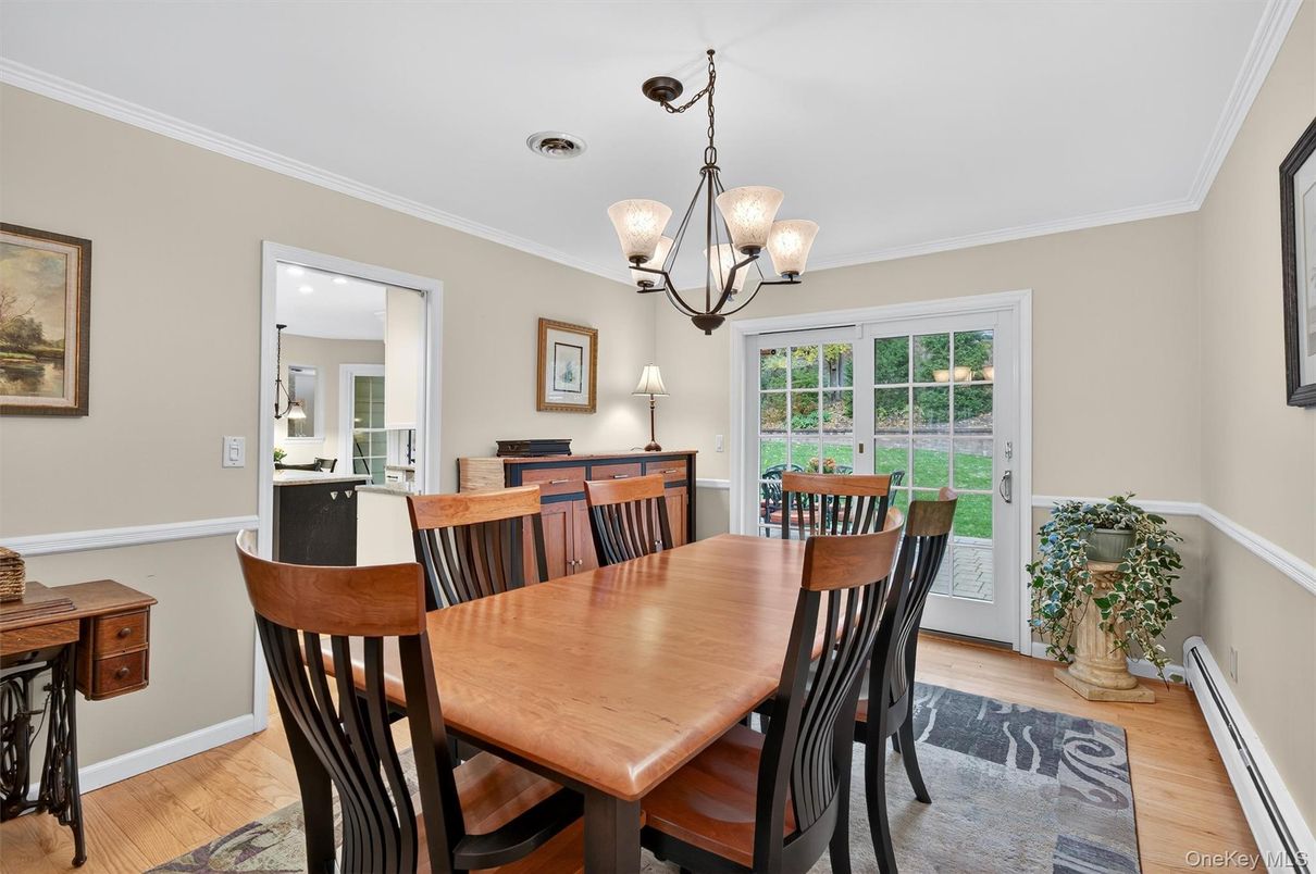 Chandelier, Dining room, Interior, Pendant Lights, Wood Texture Flooring