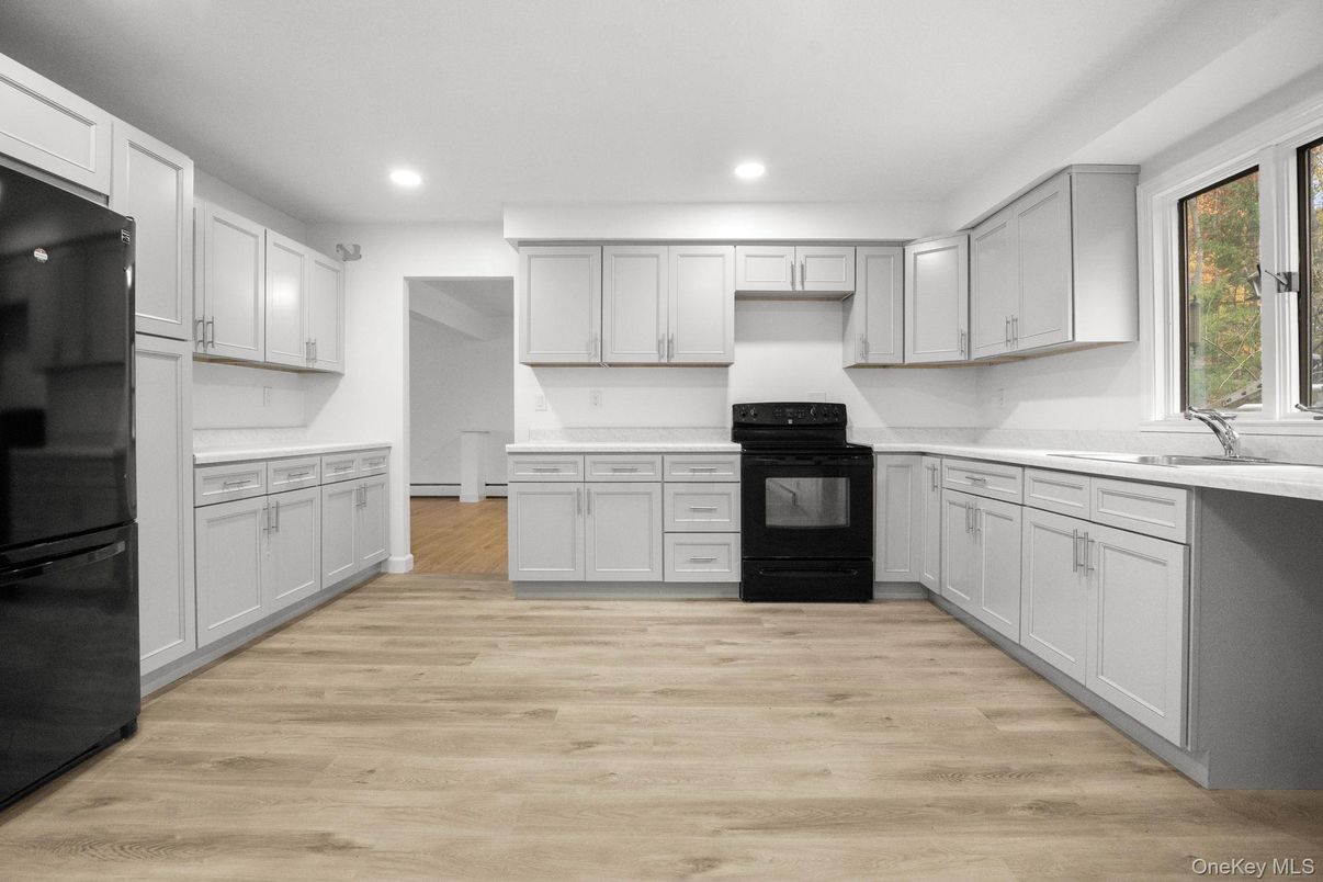 Interior, Kitchen, Recessed Lighting, Wood Texture Flooring