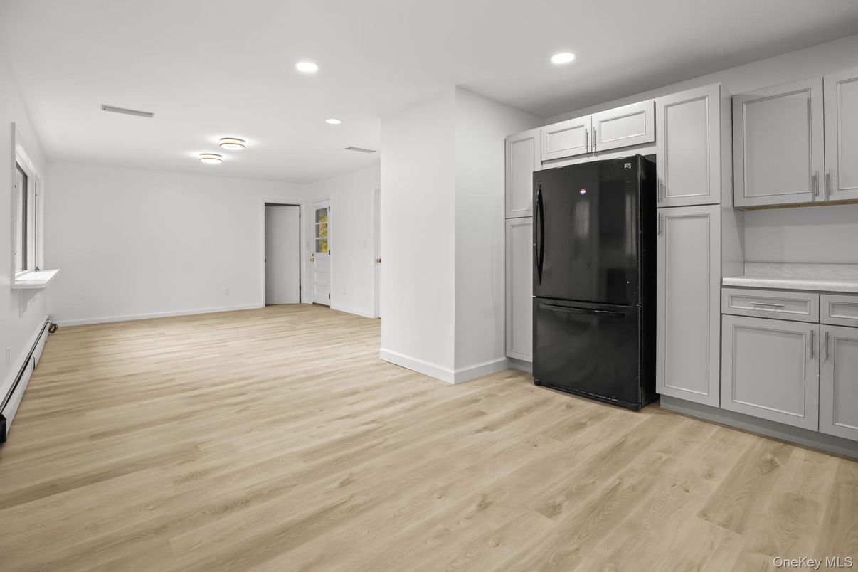 Interior, Kitchen, Recessed Lighting, Wood Texture Flooring