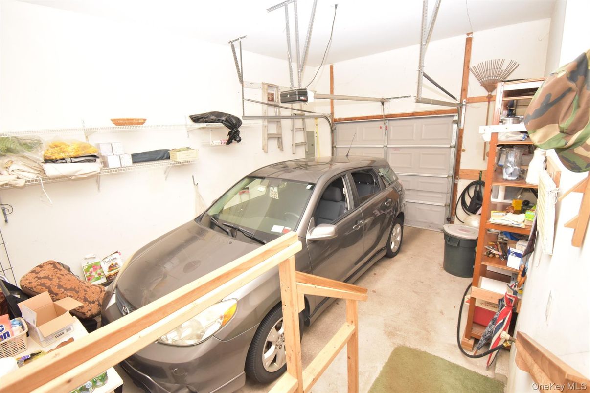 Garage, Interior
