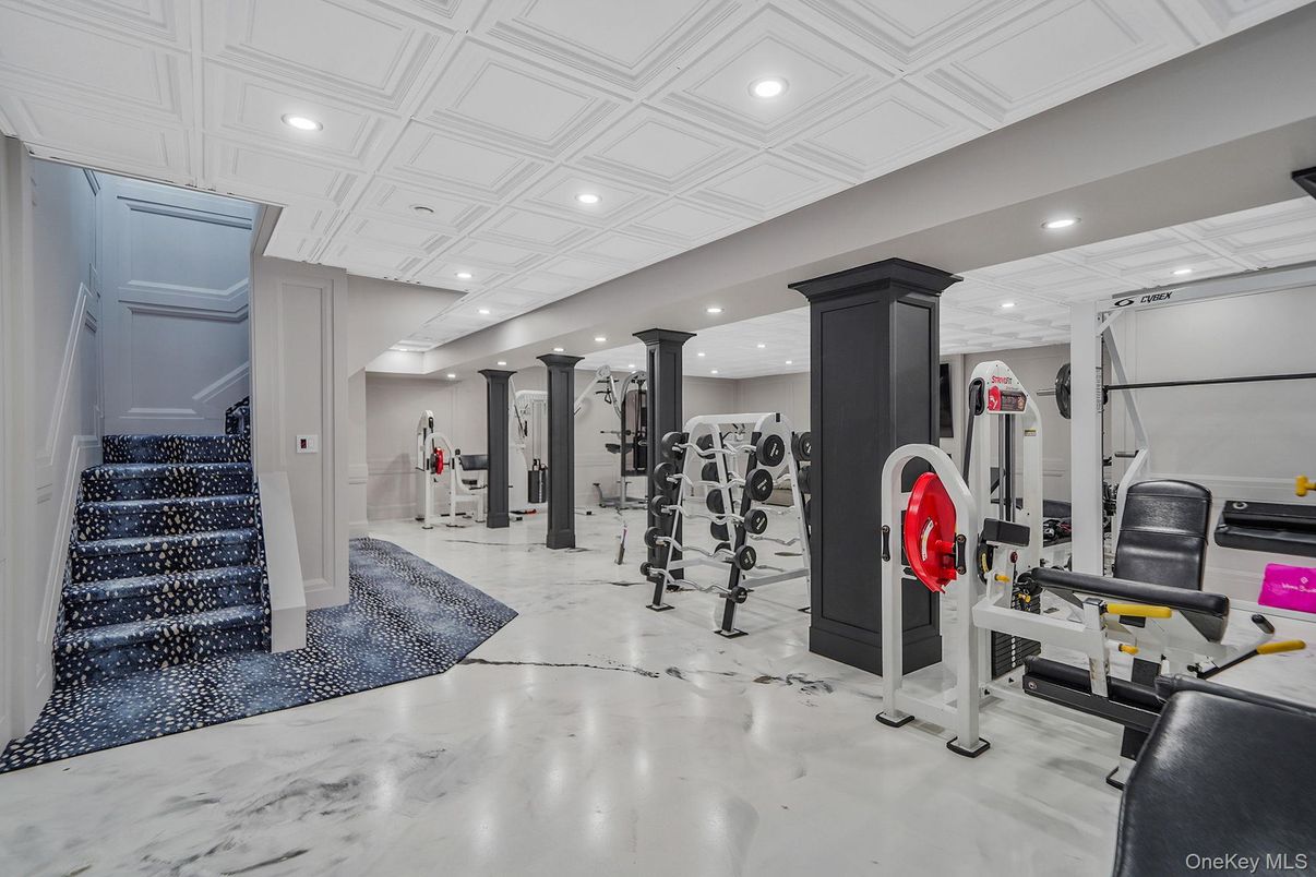 Fitness Equipment, Interior, Recessed Lighting