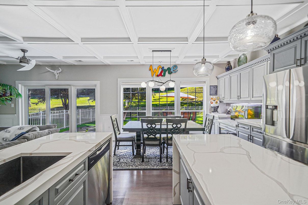 Dining room, Interior, Kitchen, Pendant Lights, Stainless Steel Appliances, Wood Texture Flooring