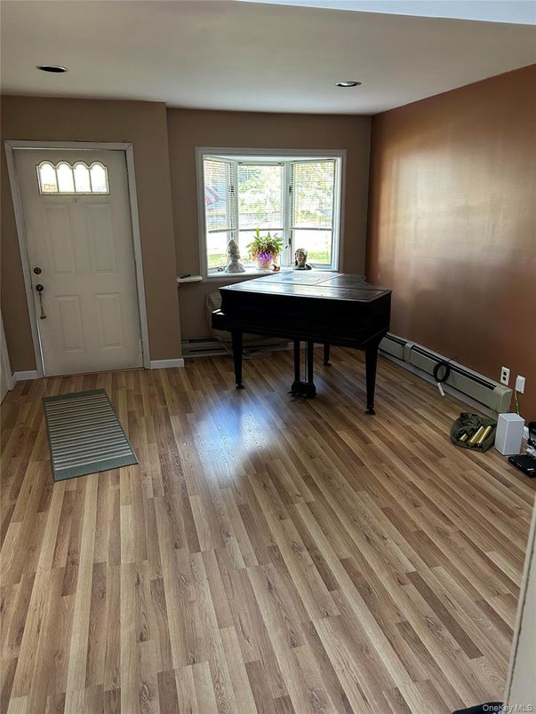 Game Room, Interior, Wood Texture Flooring
