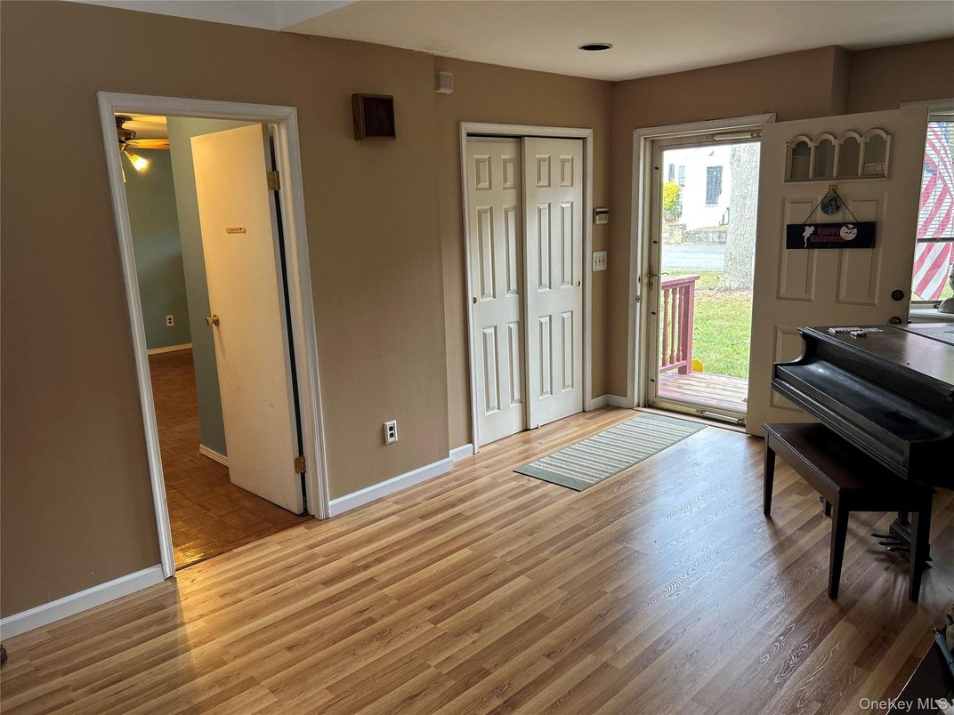Interior, Piano, Wood Texture Flooring