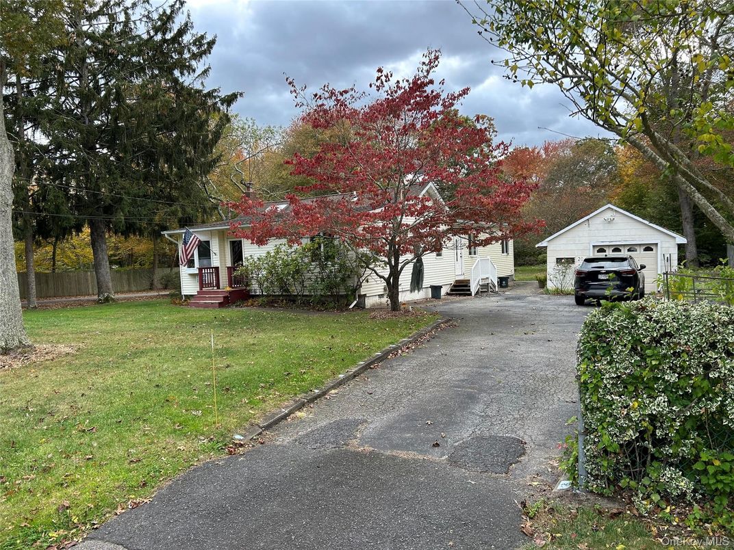 Backyard, Detached Garage, Exterior