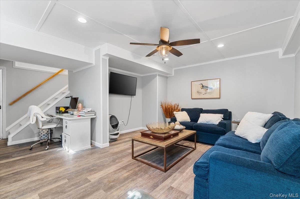 Home Office, Interior, Living room, Recessed Lighting, Wood Texture Flooring