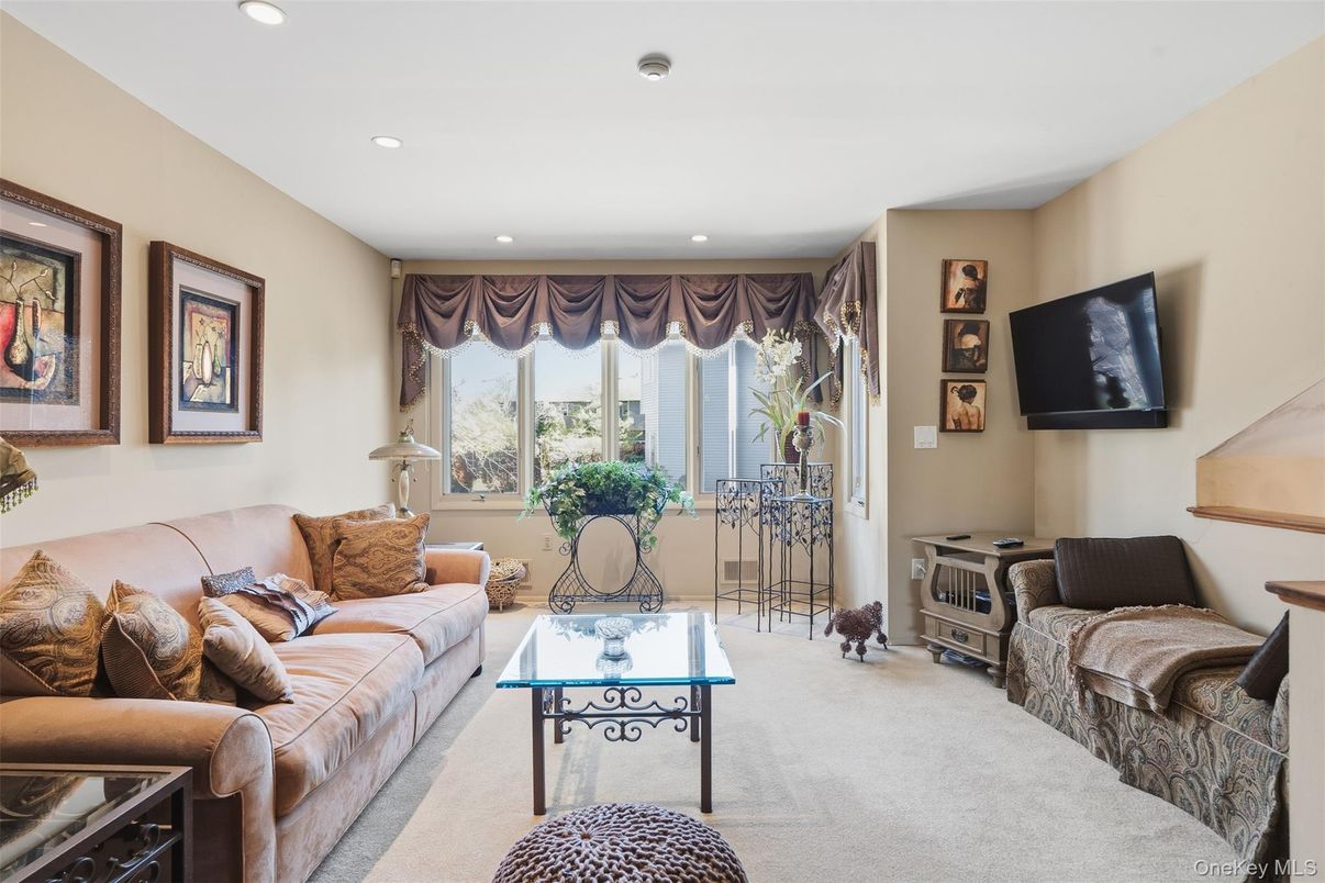 Interior, Living room, Recessed Lighting