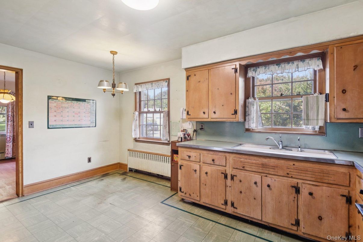 Chandelier, Interior, Kitchen, Pendant Lights, Tile Countertops