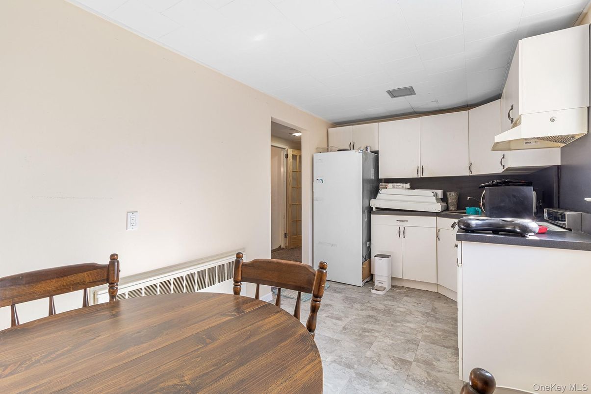 Dining room, Interior, Kitchen, Recessed Lighting