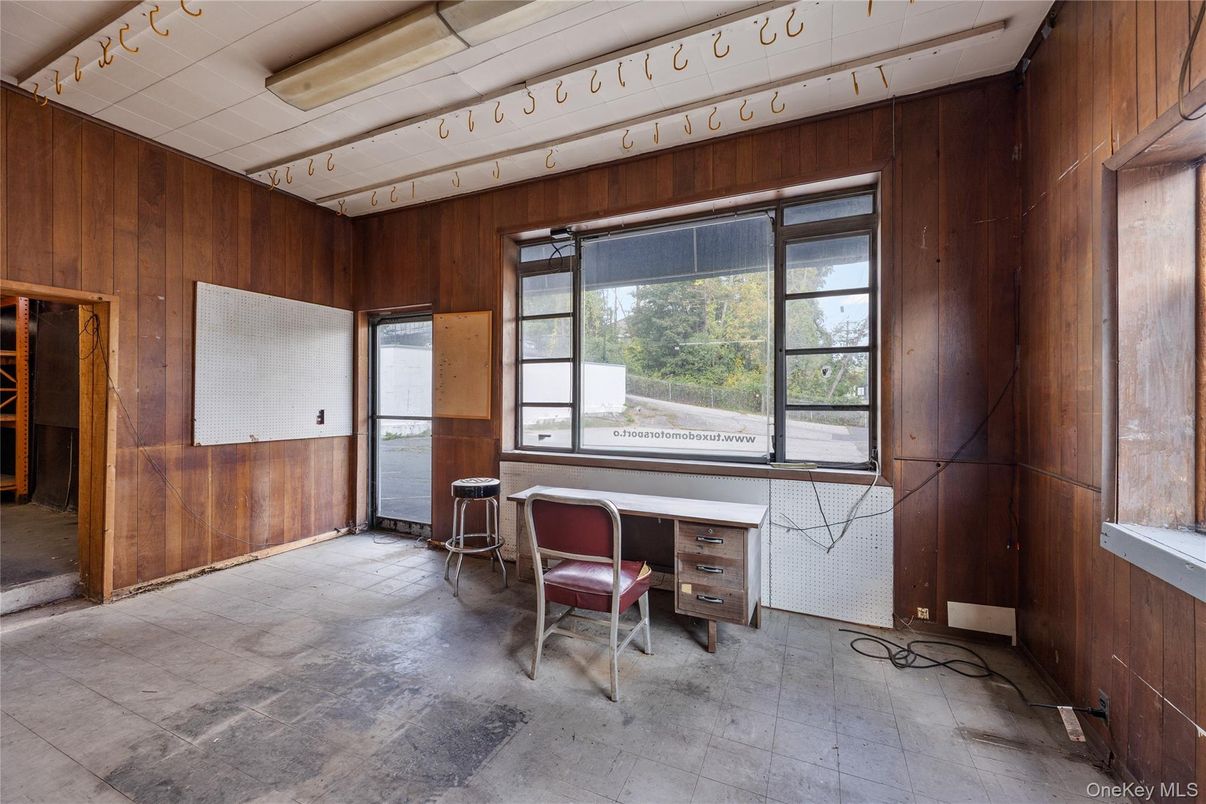 Interior, Wooden Walls