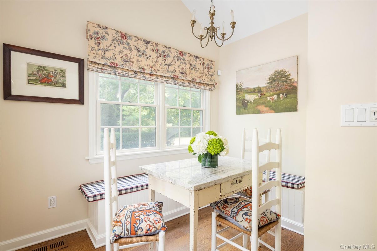 Chandelier, Interior, Wood Texture Flooring