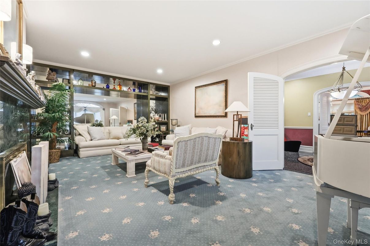 Interior, Living room, Recessed Lighting