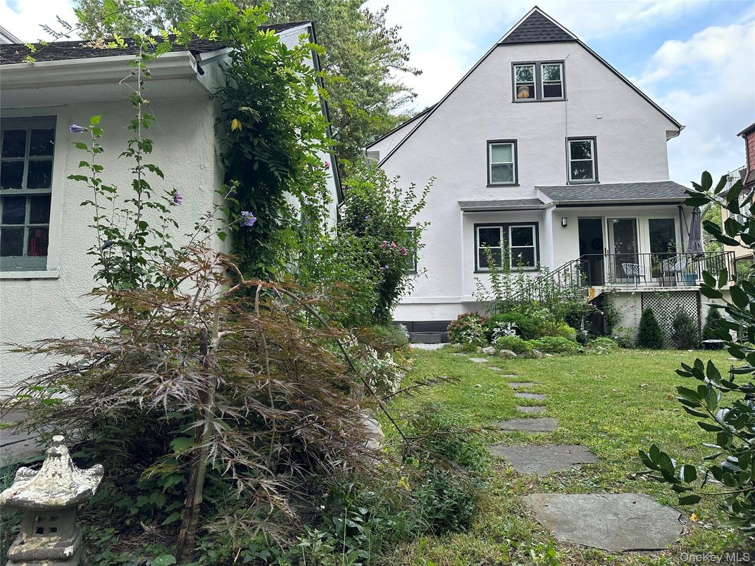 Backyard, Exterior, Facade, A Frame