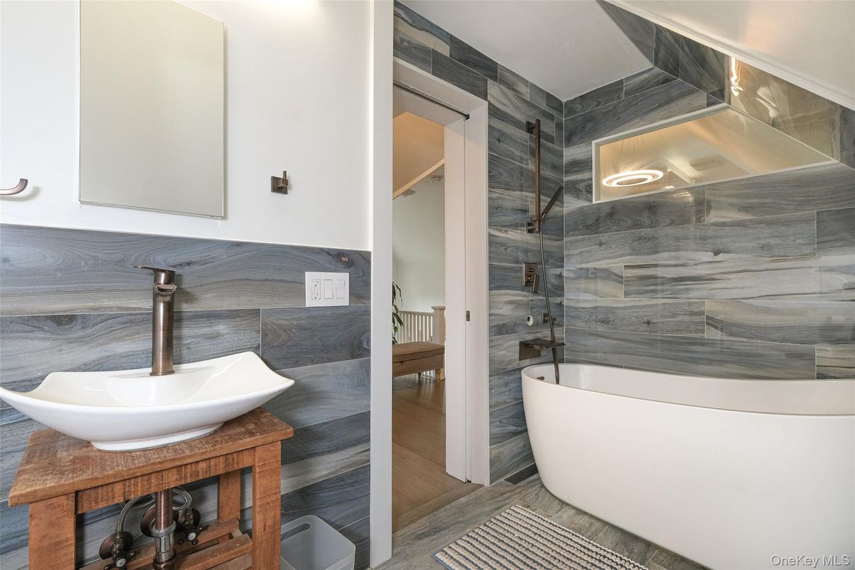 Bathroom, Free Standing Baths, Interior, Wooden Walls